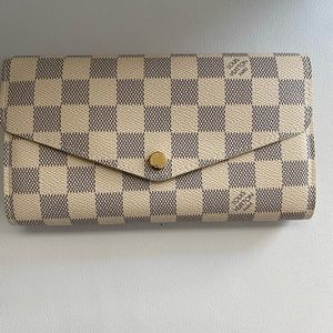 Checkered, snap-wallet, cream, nwt